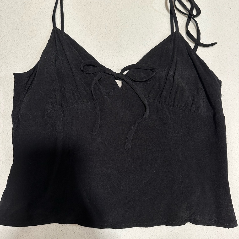 Women’s Aritzia Wilfred Spaghetti Strap Tank w/ Bow - Black - 6